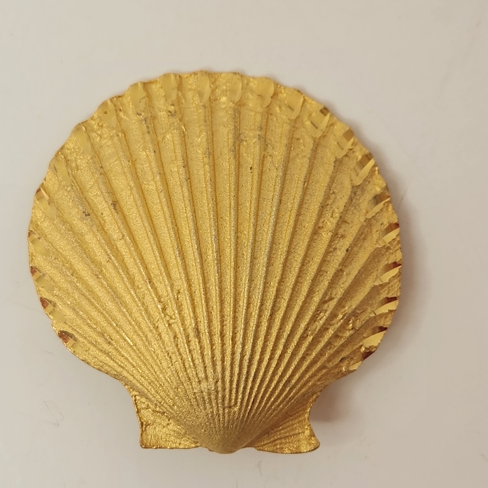 Vintage Gold Tone Seashell Brooch | Scallop Shell Coastal Pin